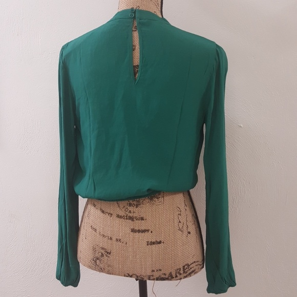Sexy Green Top NWOT - Picture 3 of 3